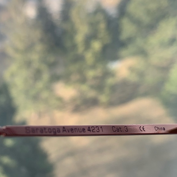 Rose Gold Polarized Sunglasses - Picture 3 of 4